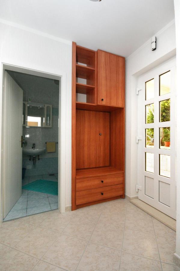 Apartments With A Parking Space Novi Vinodolski - 5593 Luaran gambar